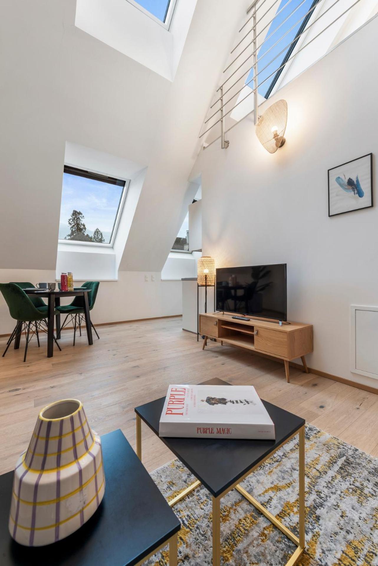 Vienna Hills Living Aparthotel Buitenkant foto